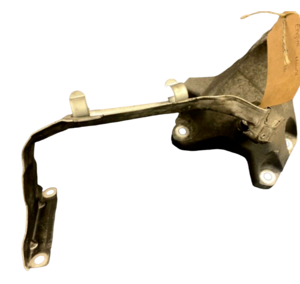 BMW 1 3 Series X1 Engine Support Bracket Right - Image 2
