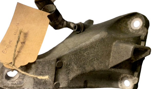 BMW 1 3 Series X1 Engine Support Bracket Right - Image 7