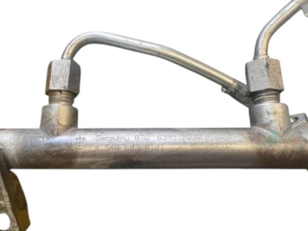 BMW 3 5 7 Series X6 Z4 Fuel Rail - Image 4