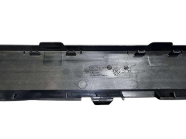 BMW 1 3 Series X1 Z4 Cable Duct Upper - Image 3